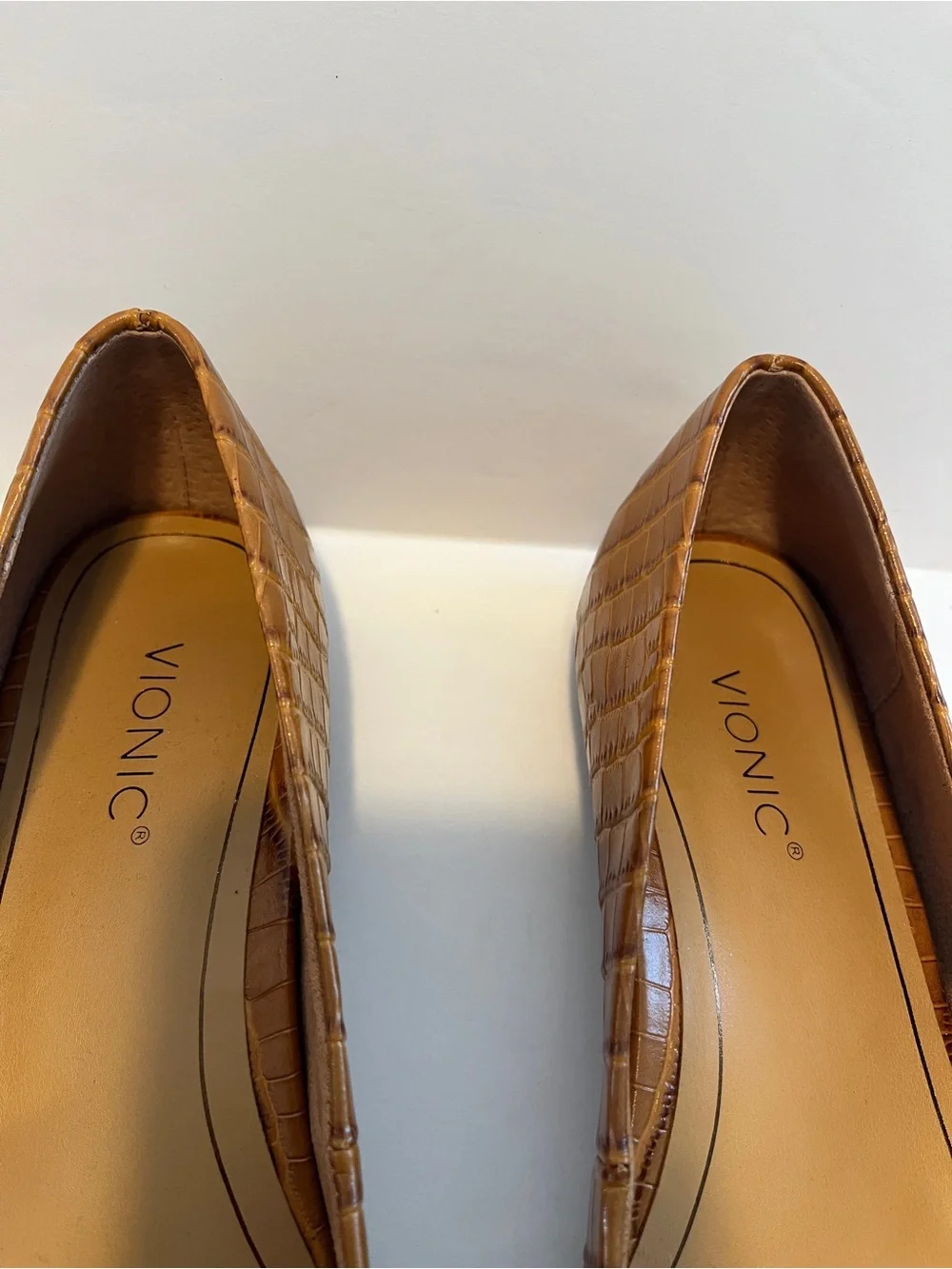 Vionic ballet flat size 7.5 leather Croc-Embossed women shoes casual new without